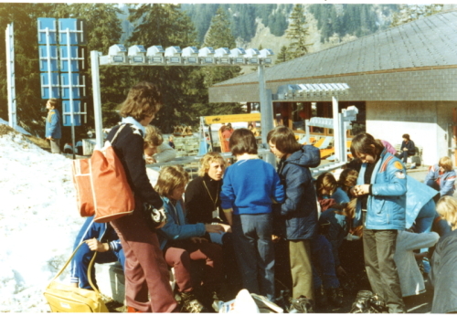 1974 ski trip001.jpg